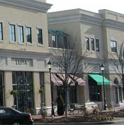 photo of a commercial building with appropriate sign and facade size