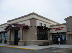 photo of a commercial building with appropriate sign and facade size
