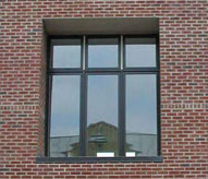 window opening with no lintel, arch or soldier course